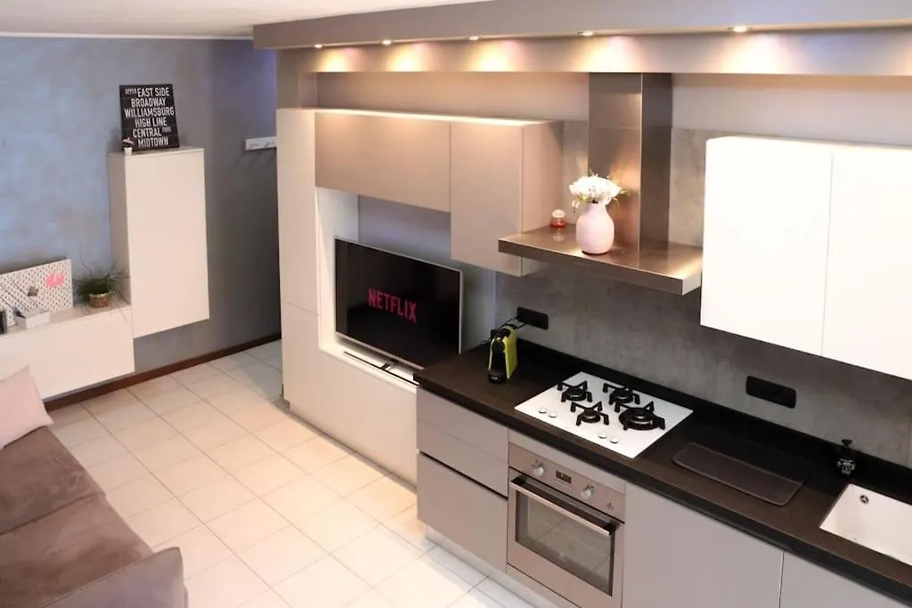 15 Min Padova Appartamento Moderno Travato Legnaro Italy